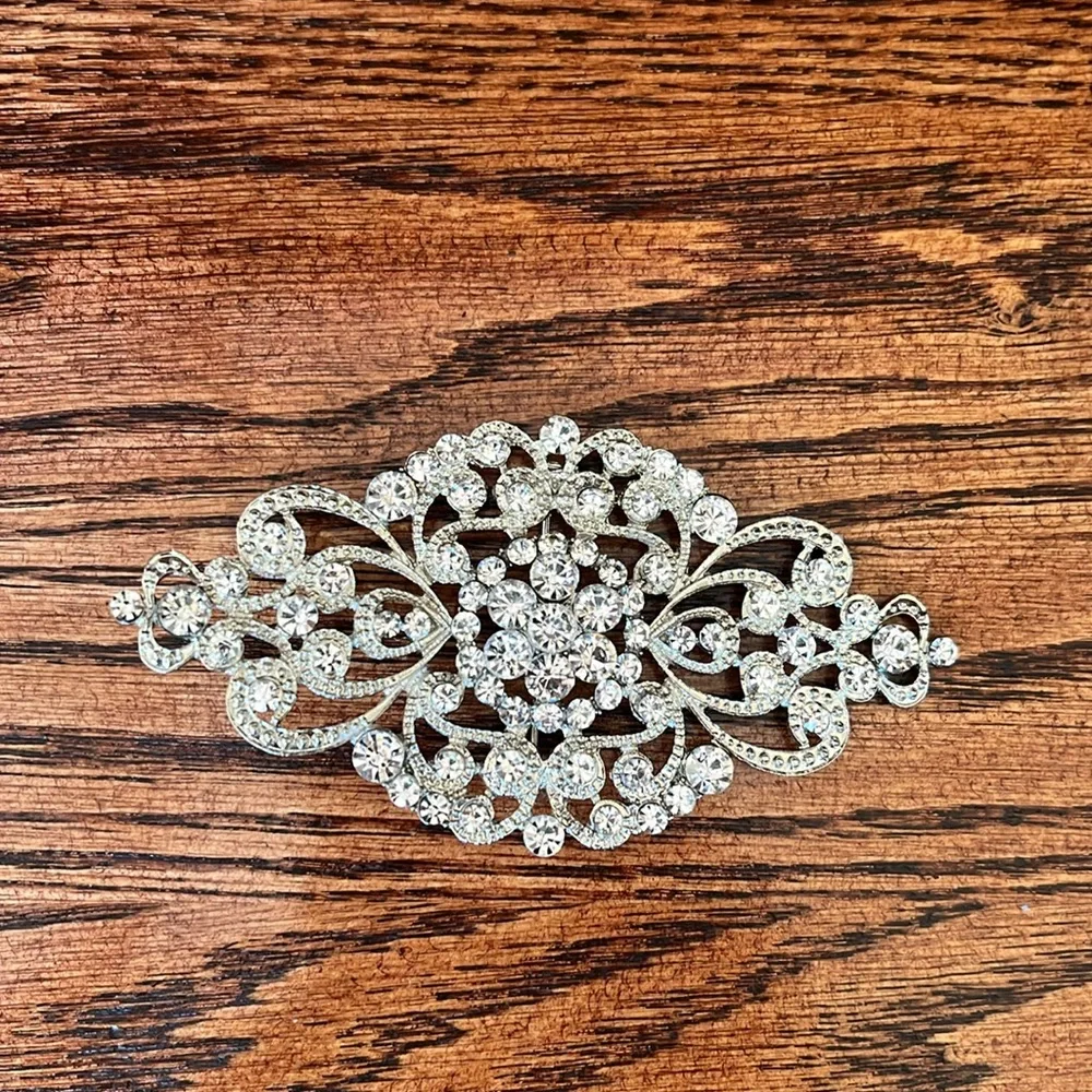 Flat Back Silver Rhinestone Brooch Pin